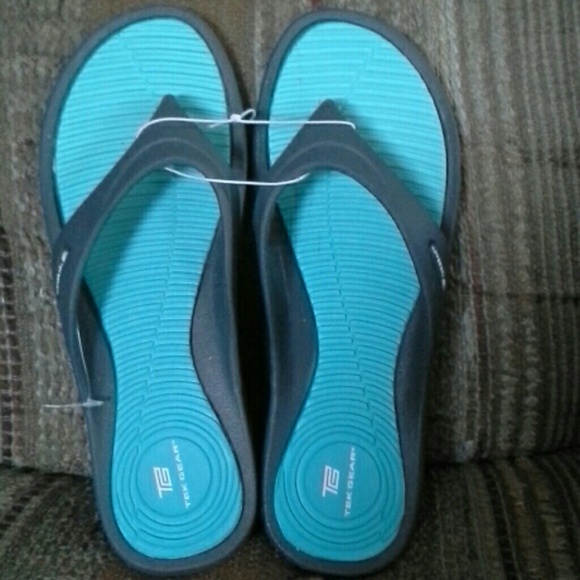 tek gear outdoor sandals